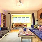 Apartamento Doug's Mountain Getaway - 'top Two Floors' *