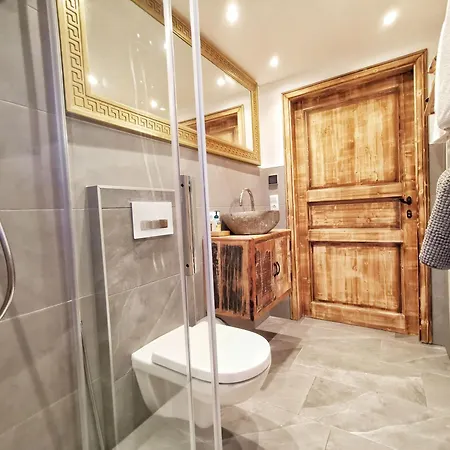 Doug's Mountain Getaway - 'top Two Floors' * Fulpmes