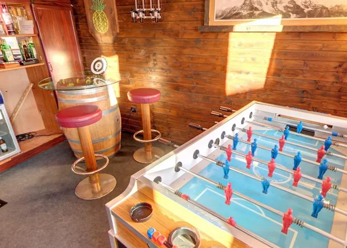 Doug's Mountain Getaway - 'top Two Floors' *