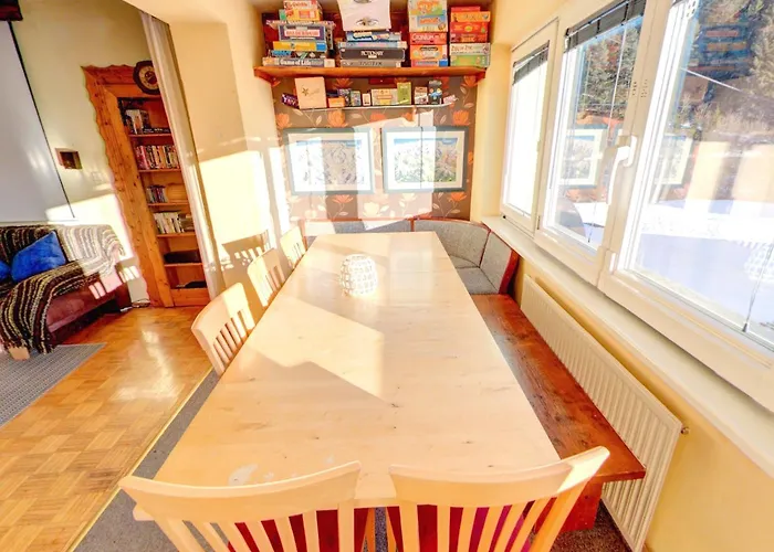 Doug's Mountain Getaway - 'top Two Floors' Apartament Fulpmes