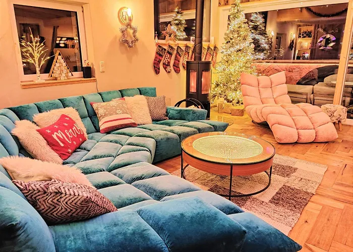 Doug's Mountain Getaway - 'top Two Floors' Apartament