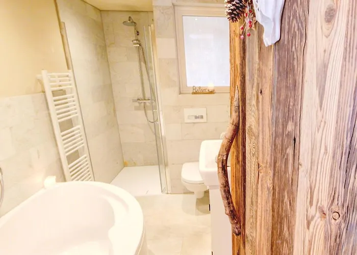 Doug's Mountain Getaway - 'top Two Floors' Apartament Fulpmes