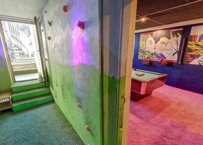 Doug's Mountain Getaway - 'top Two Floors' Apartament *