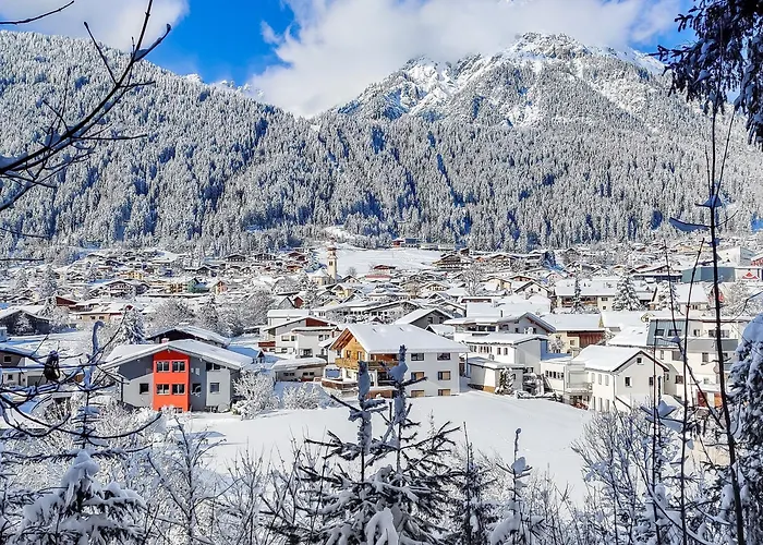 Doug's Mountain Getaway - 'top Two Floors' Apartament *