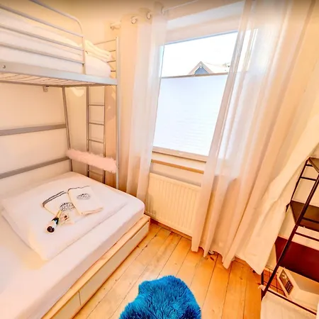 Doug's Mountain Getaway - 'top Two Floors' Fulpmes